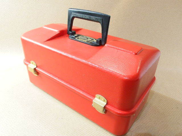 amkoUMCO 1133P red rare color Old tackle box (22645