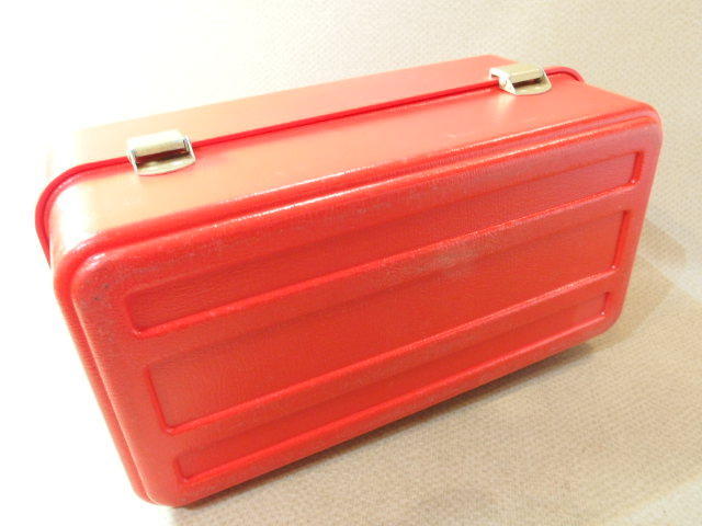 amkoUMCO 1133P red rare color Old tackle box (22645