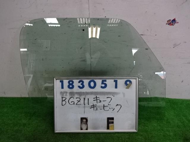 キューブ CBA-BGZ11 右 フロント ドア ガラス 1400 スポーティ KH3 黒 830519_画像1