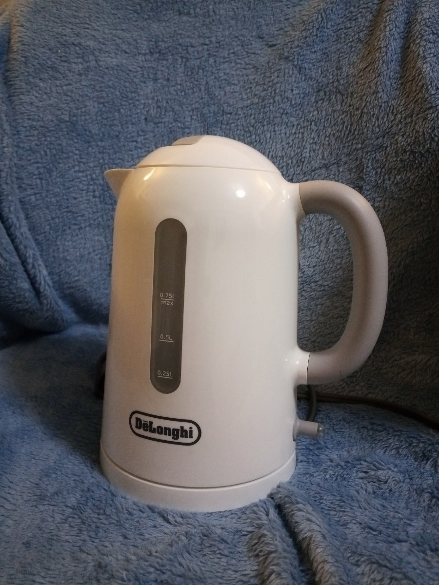 デロンギ　電気ケトル DeLonghi