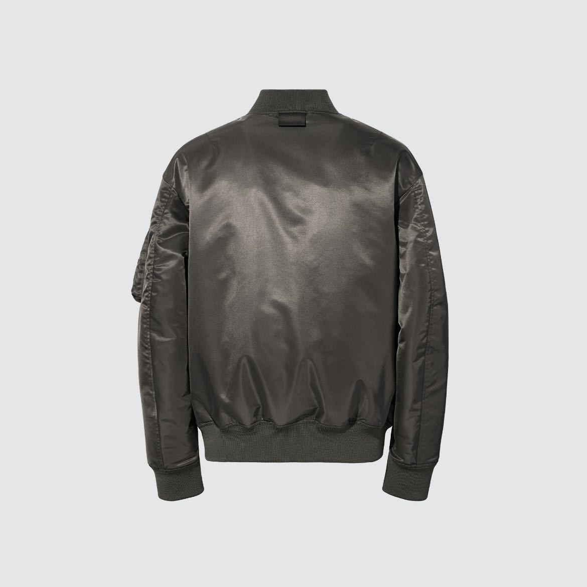 新品 UNIQLO+J 21AW XS ハイブリッドダウン オーバーサイズ MA 新品 UNIQLO+J 21AW XS ハイブリッドダウン オーバーサイズ MA