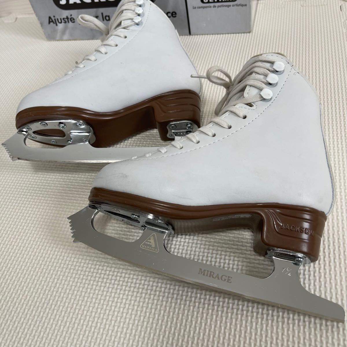 17センチ程度　12Ｊ　ジャクソン アーティストプラス 白　スケート靴　本革　カバー付き