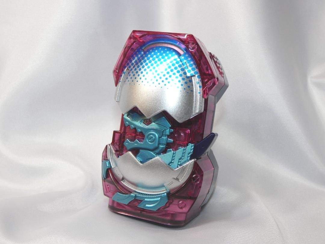 仮面ライダーリバイス　DXバリッドレックスバイスタンプ重塗装＆音量アップ改造_画像4