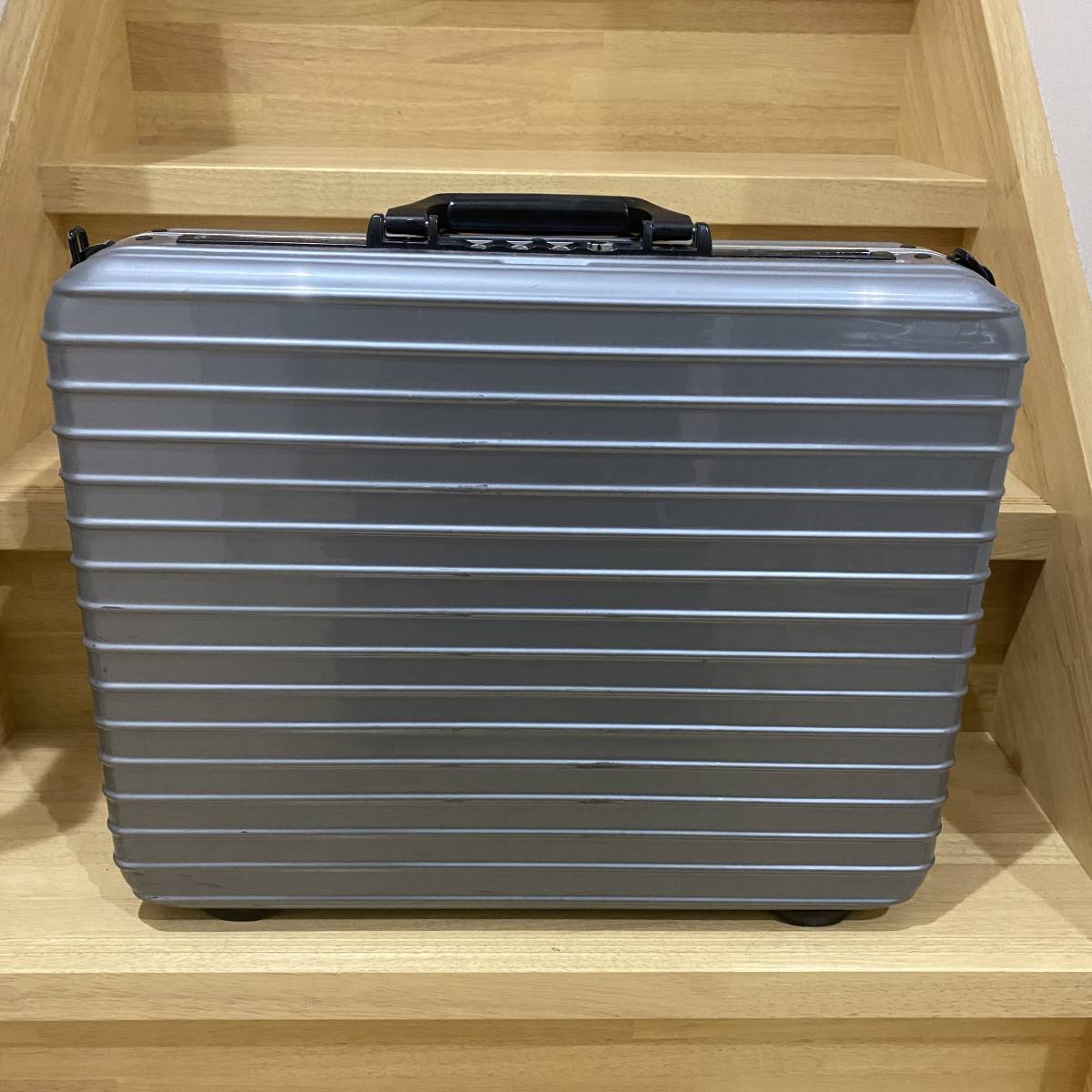 RIMOWA SAMBA リモワ アタッシュケース サンバ シルバーグレー