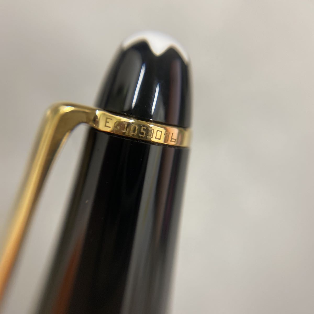 【一円スタート 美品】MONTBLANC モンブラン マイスターシュテュック ボールペン シール ケース付き 黒×金_画像7