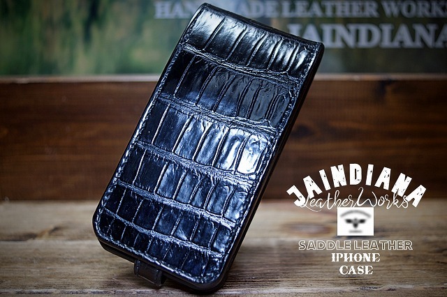 iPhone13ケース 手縫い クロコダイル(ワニ革) ブラック (iPhone13pro・mini仕様での製作も可)_画像1