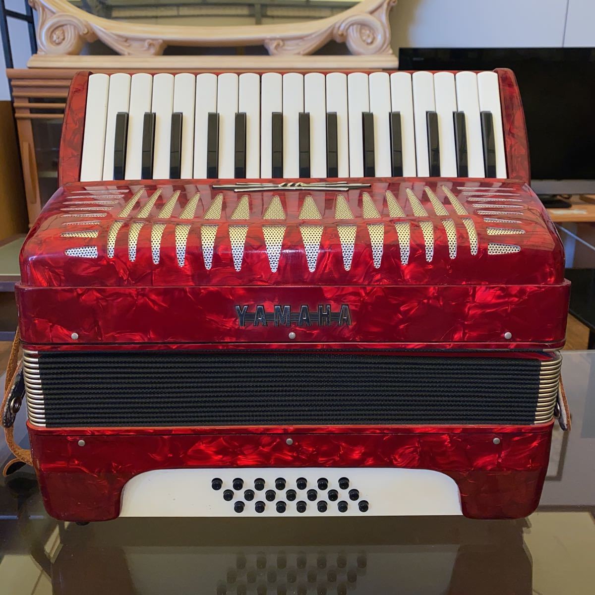 YAMAHA アコーディオン 32鍵盤21ベース Yahoo!オークション - 中古品 YAMAHA アコーディオン 32鍵盤