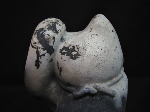 ハニベ焼 招き猫 黒猫 彫銘 25.5㎝ 左足上げの招き猫 千客万来 ハニベ焼 招き猫 黒猫 彫銘 25.5㎝ 左足上げの招き猫 千客万来