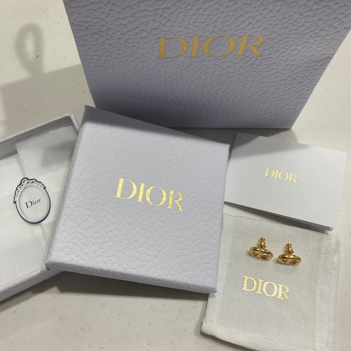 dior cd navy ネイビー スタッズ ピアス ディオール クリスチャンディオール