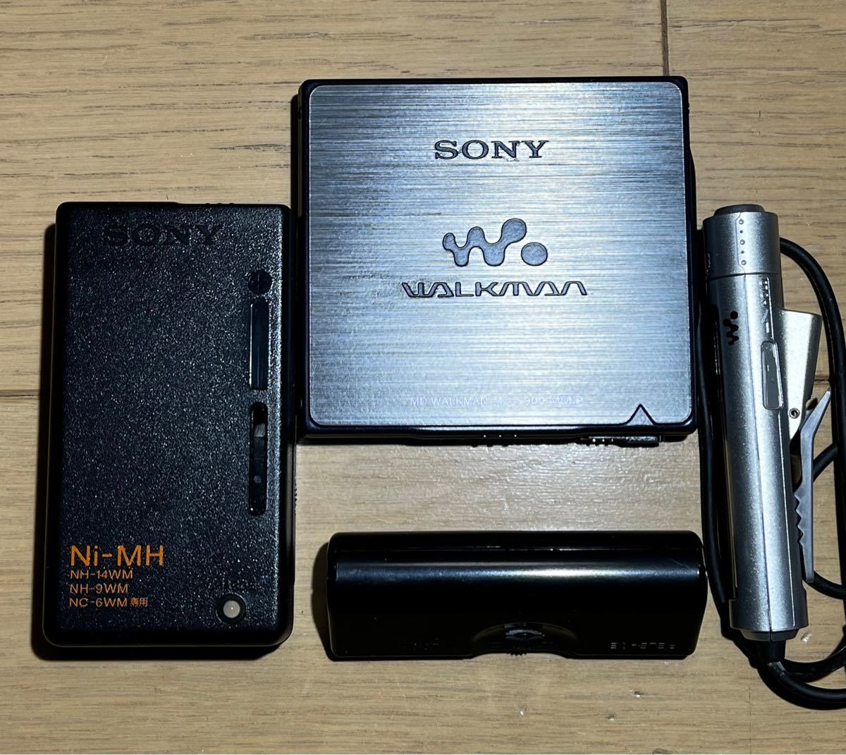送料無料 【箱・説明書付属の動作品】SONY MDウォークマン MZ 送料無料 【箱・説明書付属の動作品】SONY MDウォークマン MZ