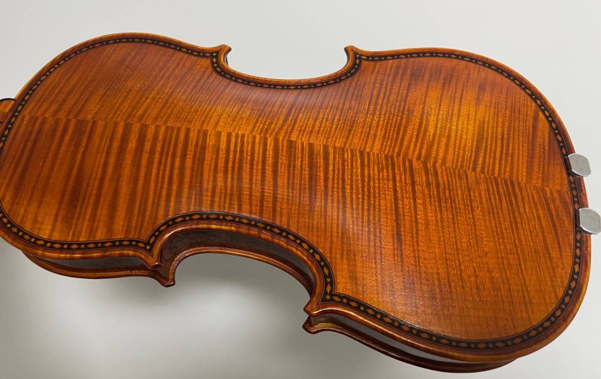 【700万円以上】最終出品　マントヴァの名匠マリオ・ガッダが1970年に製作したAntonio Stradivari Hellierモデル　1日限り大赤字価格_画像4
