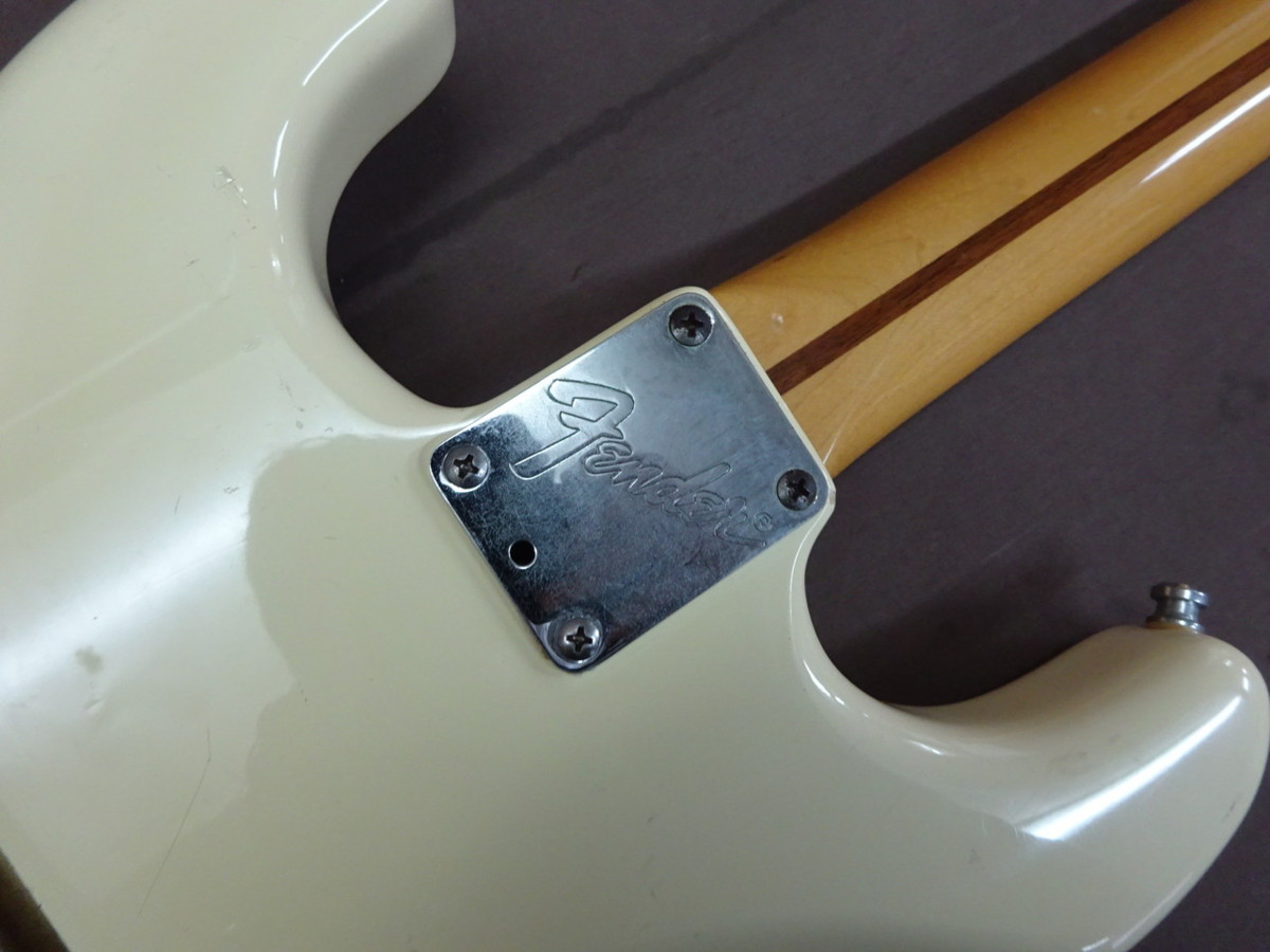 【H-8192】Fender STRATOCASTER フェンダー ストラトキャスター made in U.S.A 1984～1988年製? ジャンク扱い【千円市場】_画像8