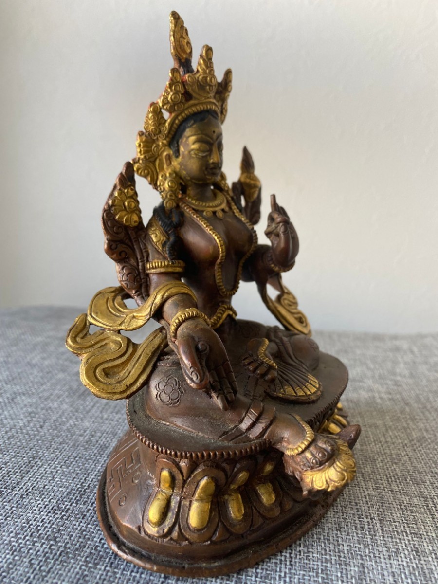 中国古玩　時代物　銅製　チベット仏 仏像　高約16cm　 仏教美術　骨董品サイズ16×13ｃｍ 仏教美術 唐物 貴重 董