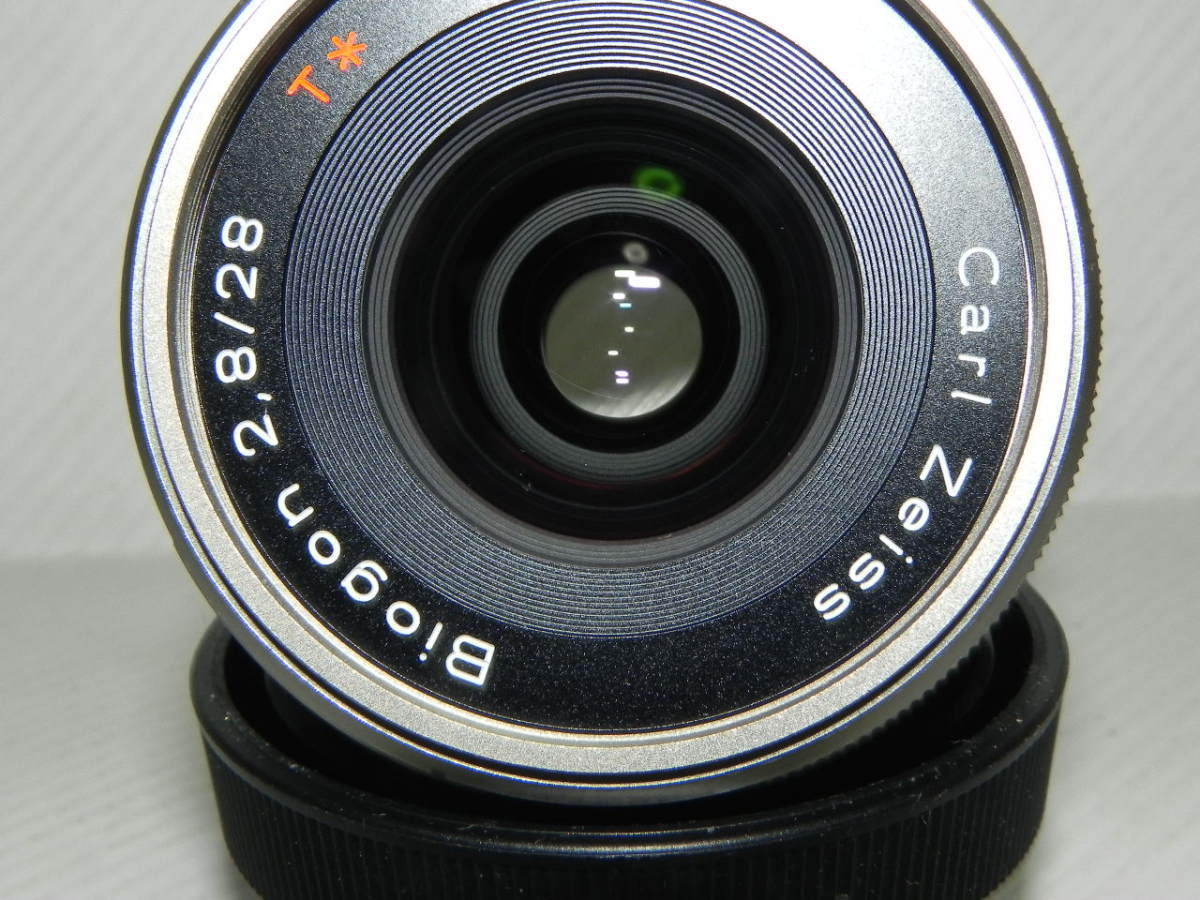 CONTAX Carl Zeiss Biogon 28mm/F2.8 T* lens 
