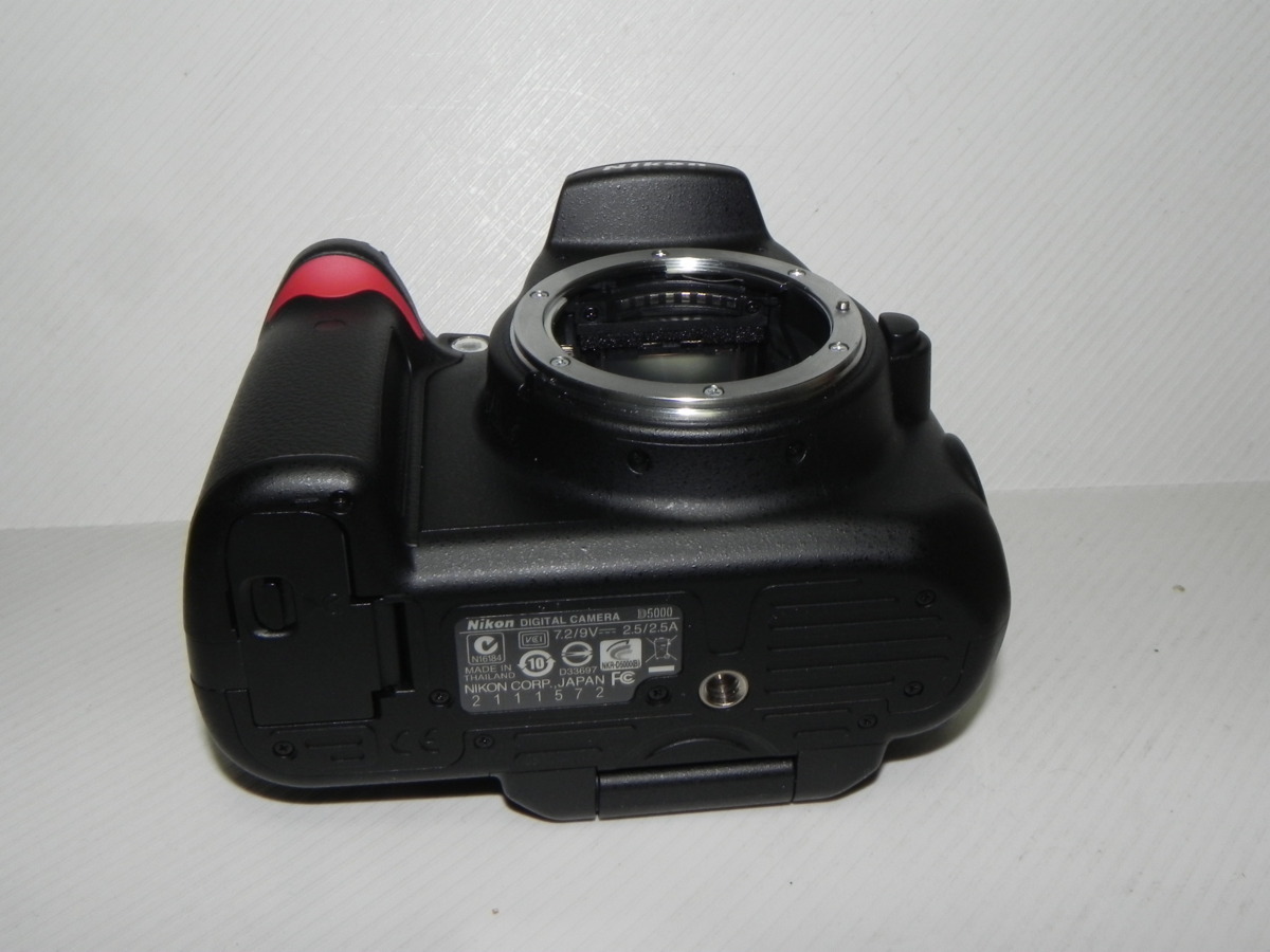 Nikon D5000　Body【1230万画素】中古良品_画像4