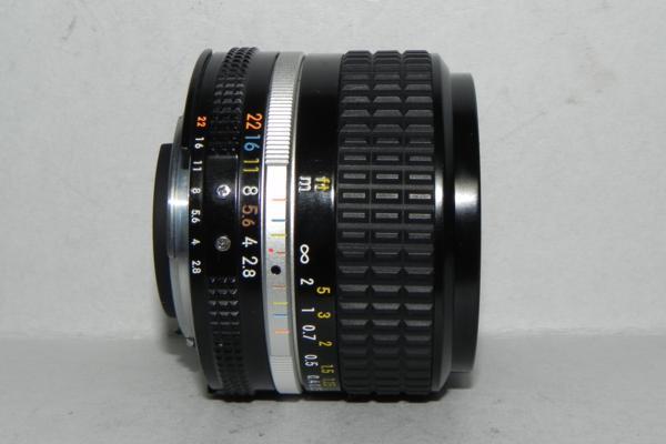 **良品　Nikon Ai-s Nikkor 24mm f/2.8 レンズ*
