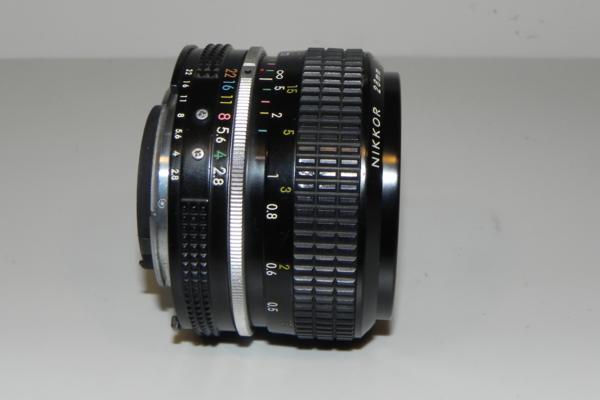 **品　Nikon ai 28mm /f2.8 レンズ*