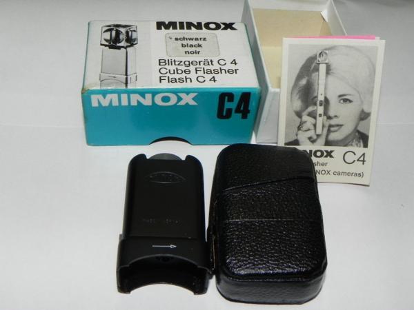 Minox flash C4 (中古美品　ブラック)