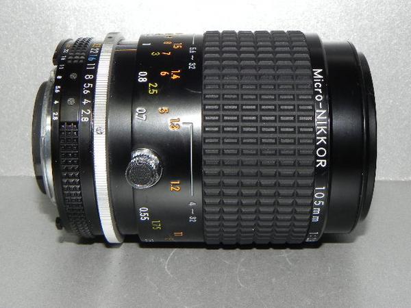 **中古品　Nikon Ai-s Macro 105mm/f 2.8 レンズ*_画像1