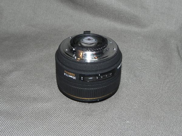 SIGMA　AF 30mm f/1.4 EX DC HSM レンズ(Nikon用)_画像3