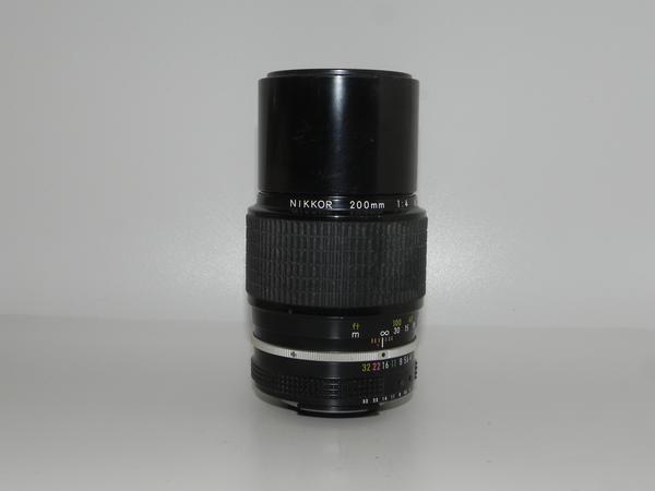 * ジャンク品　Nikon ai 200mm /f 4 レンズ*