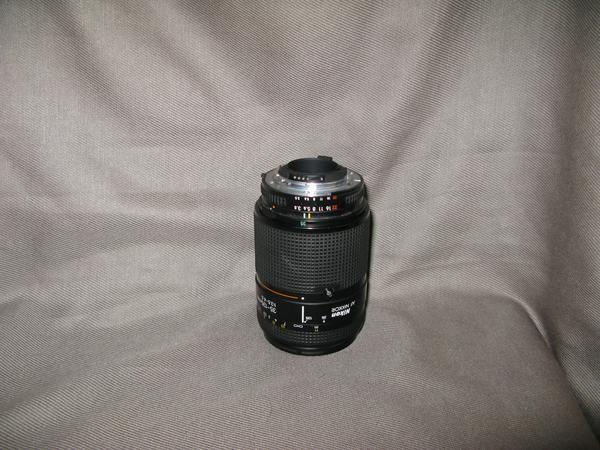 高品質 中古品 Nikon AF レンズ* 3.5-4.5 35-135mm/f ニコン