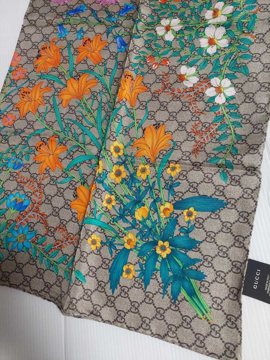 ヤフオク! - 新品 GUCCI 大判スカーフ ロゴ入り花柄 90×90 イ...