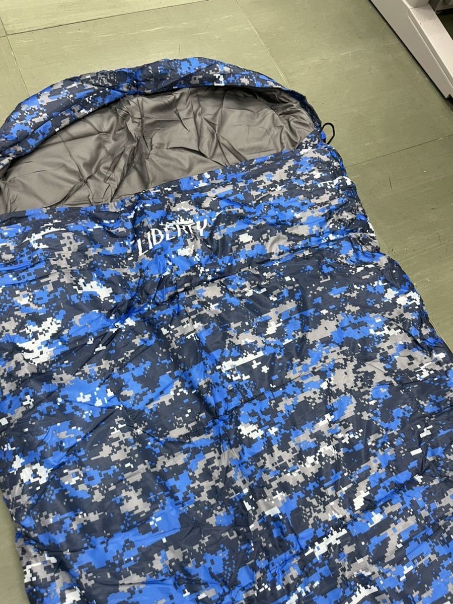 寝袋 シュラフ 封筒型 ブルー デジタル迷彩 コンパクト 車中泊 最低使用温度 -15℃