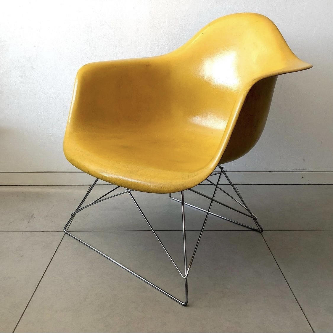 数量限定 ハーマンミラー イームズ eames サイドシェル キャッツ