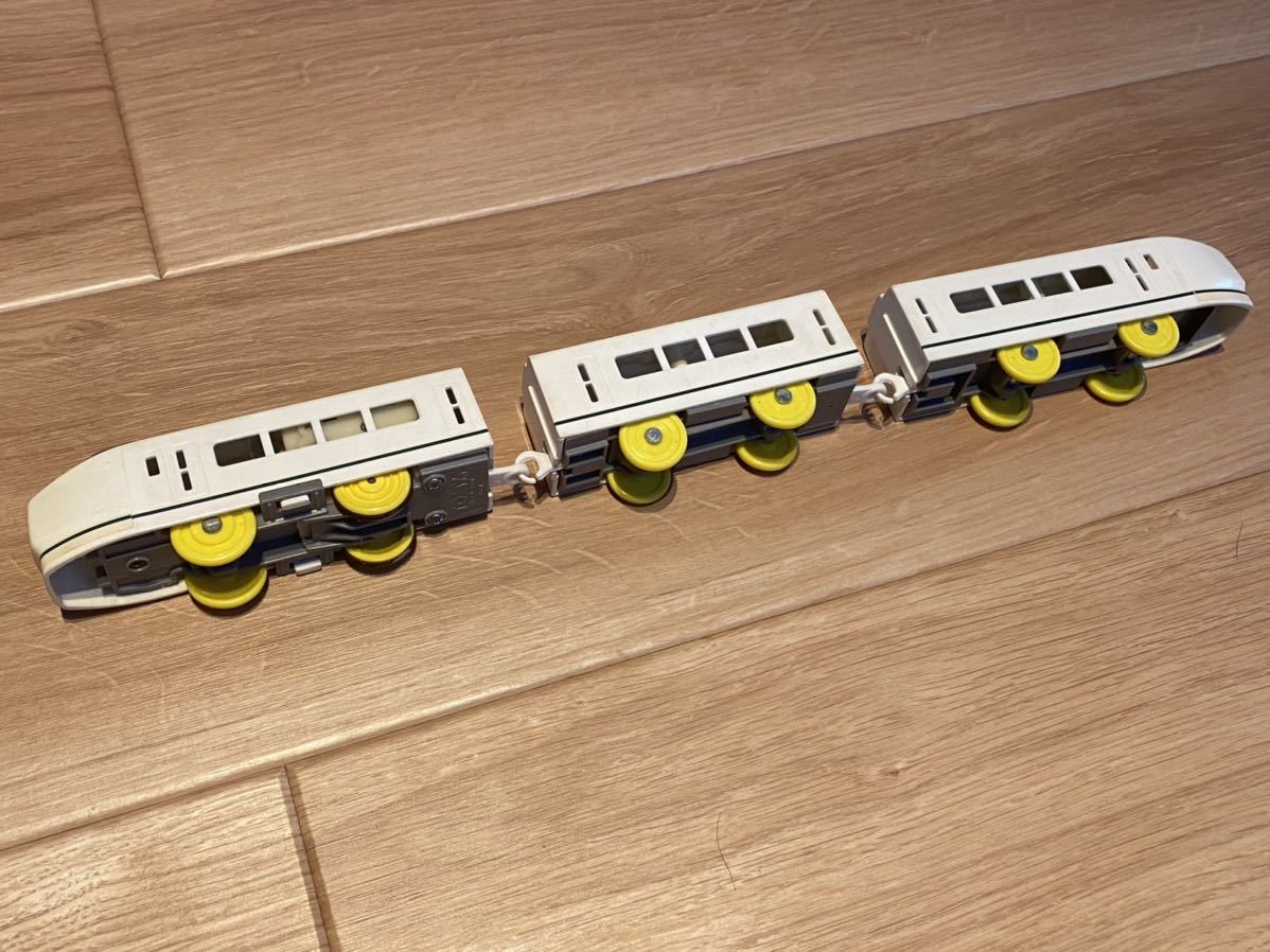 当時物 日本製 TOMY プラレール スーパーひたち です (記憶が正しければ651系 笑)
