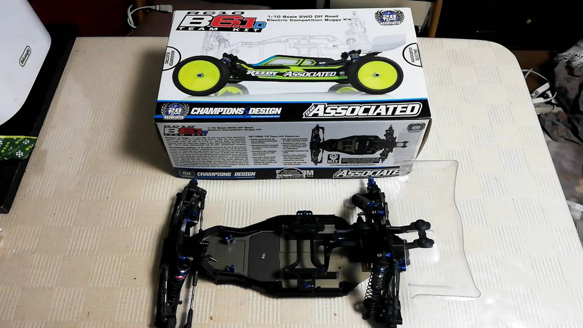 アソシ B6.1D オプション有 パーツ タイヤ ボディ3枚(1枚未使用) www