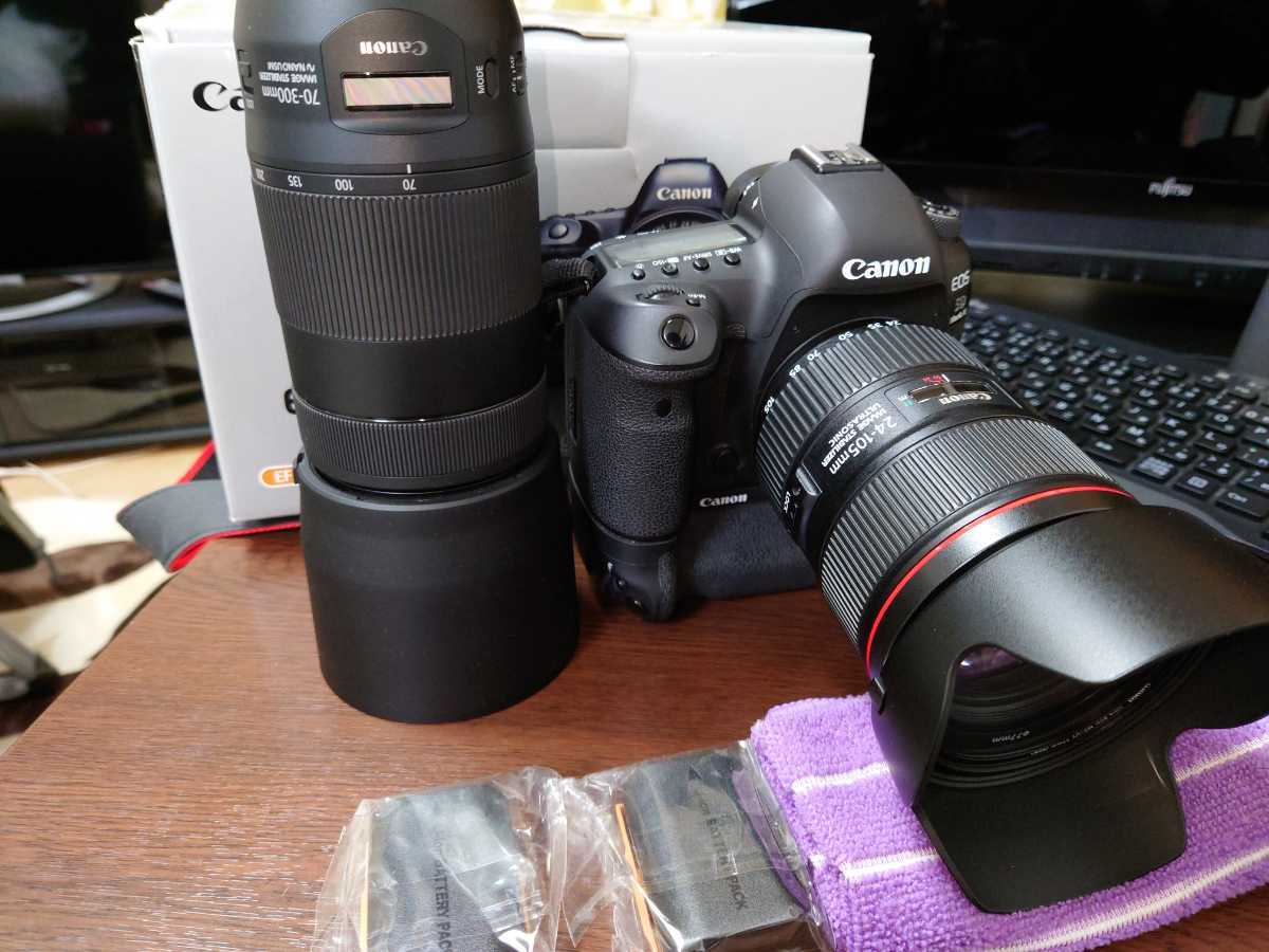 ☆美品 Canon EOS 5D Mark Ⅳ ズームレンズ２本、バッテリーグリップ