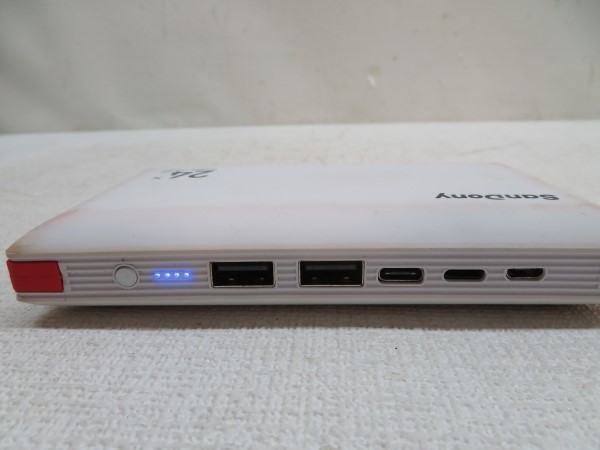 ☆Sandony PB-03 モバイルバッテリー ホワイト 24000mAH 大容量 サンドニー PSEマークあり USED 50980☆！！_画像4