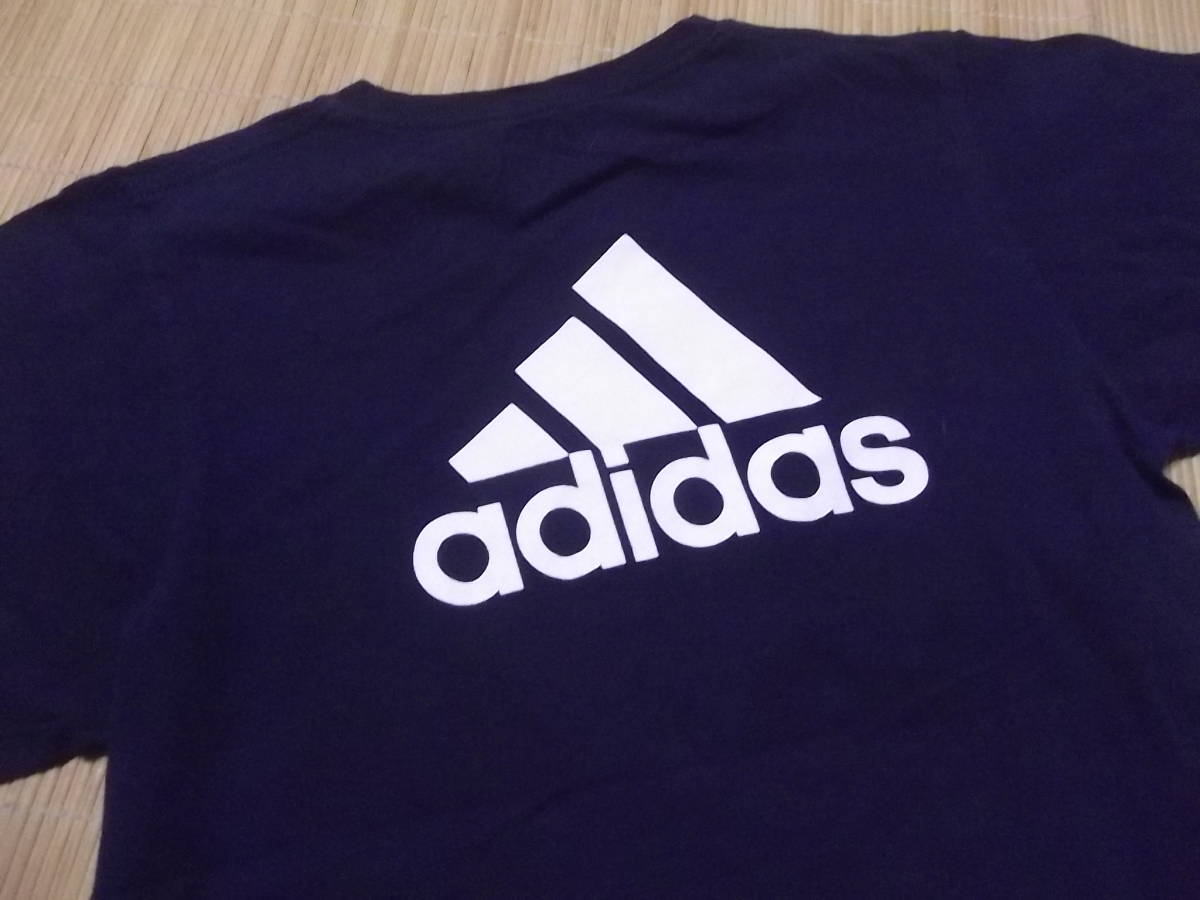 まとめて即決！美品　adidasアディダス製　紺色スリム　コットン　半袖Tシャツ_画像2