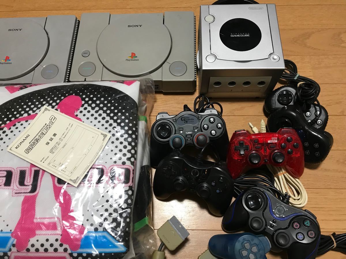 PS2 デュアルショック2  コントローラー　プレステ2 プレイステーションコントローラー　ゲームキューブ　他　動作未確認　