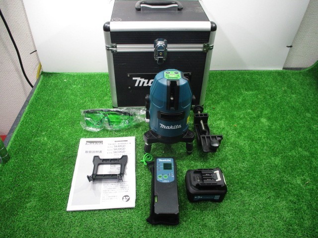 ダイレクトグリーン☆マキタ 充電式屋内・屋外兼用墨出し器 CXT