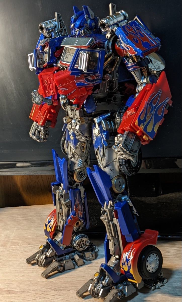 オプティマスプライム WEIJIANG W8606 COMMANDER THUNDER LEADER オプティマスプライム WEIJIANG W8606 COMMANDER THUNDER LEADER