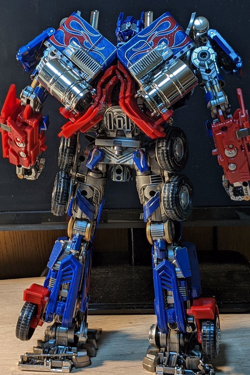 オプティマスプライム WEIJIANG W8606 COMMANDER THUNDER LEADER オプティマスプライム WEIJIANG W8606 COMMANDER THUNDER LEADER