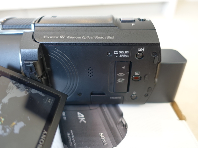 SONY ソニー　ビデオカメラ　FDR-AX40　4K　64GB　光学20倍　ブラック　オマケ付き　送料無料　_画像6