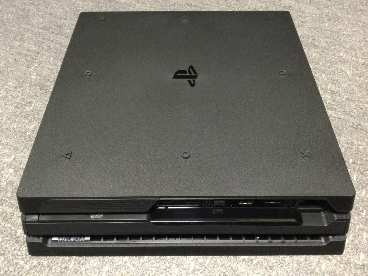 (中古）SONY プレイステーション4 Pro PS4 Pro本体 1TB CUH-7000BB01 ジェット・ブラック 本体のみ 状態C キズあり (送料無料）