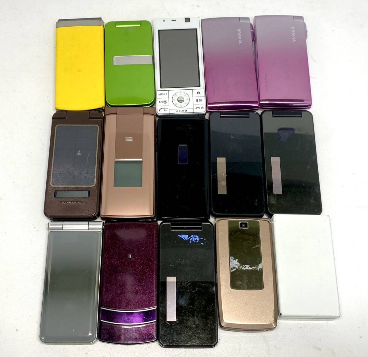 Yahoo!オークション - 携帯電話 15台 まとめ SoftBank au docomo Yahoo!オークション - 携帯電話 15台 まとめ SoftBank au docomo