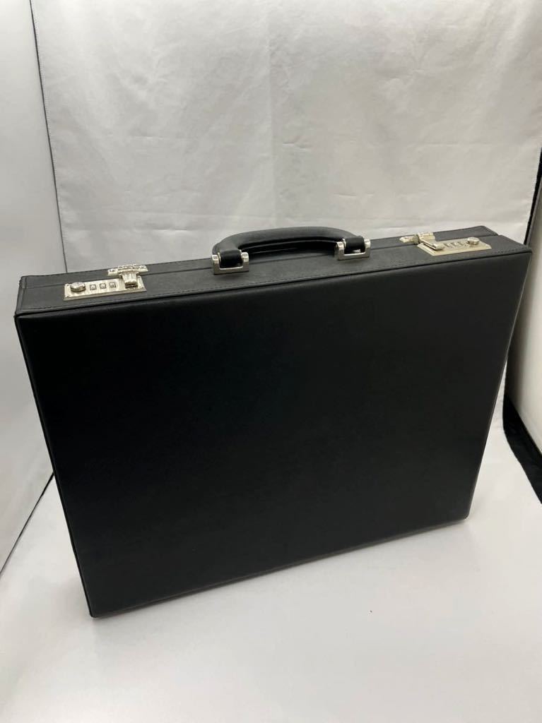 バーバリー アタッシュケース ブラック 極美品 メンズ ビジネスバック