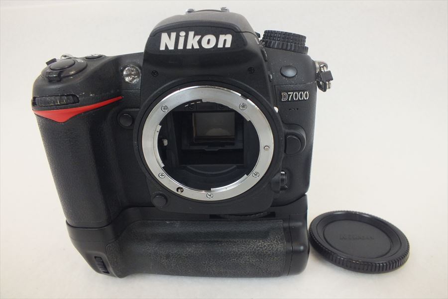 ☆ Nikon ニコン D7000 デジタル一眼レフ 本体ボディのみ 中古 現状品 220107G4220_画像1