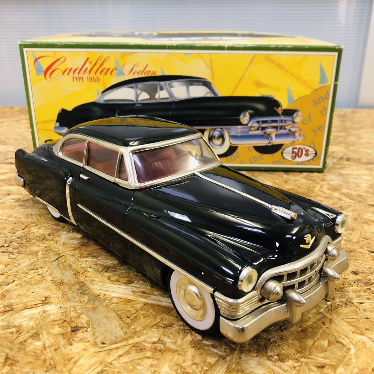 Fifties Cadillac 1950 セダン ミニカー モデルカー | Fifties