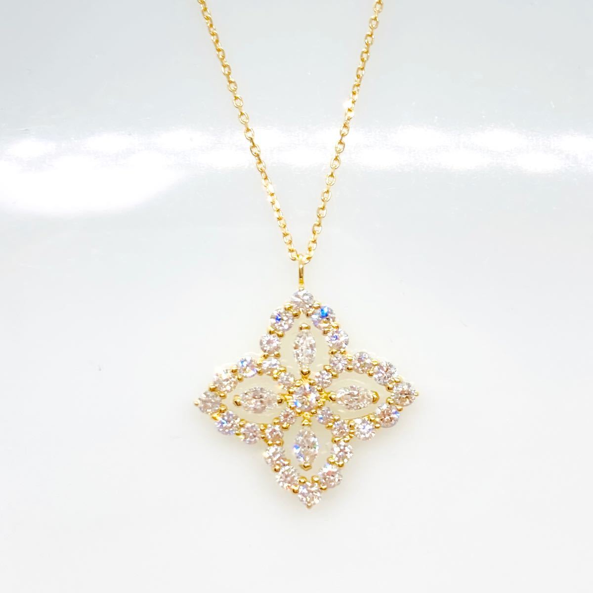 新品 K18 ダイヤモンド ネックレス D:0.240ct D:0.81ct ダイヤモンドが