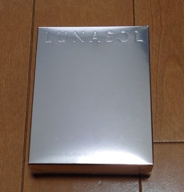 【新品】LUNASOL ルナソル グロウブラッシュ EX02 Cassis Grace 3.9G