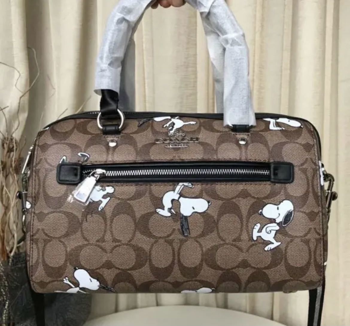 コーチ· COACH - COACH×PEANUTS コラボ スヌーピー柄 サッチェル