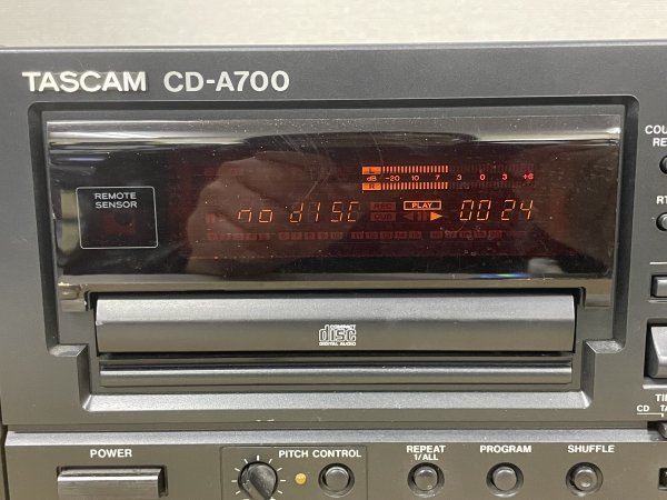 211009159 TASCAM CD-A700 　CD　カセットデッキ　動作確認済　ジャンク品　_画像2