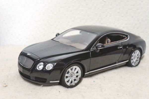 ミニチャンプス ベントレー コンチネンタル GT 1/18 ミニカー ミニチャンプス ベントレー コンチネンタル GT 1/18 ミニカー