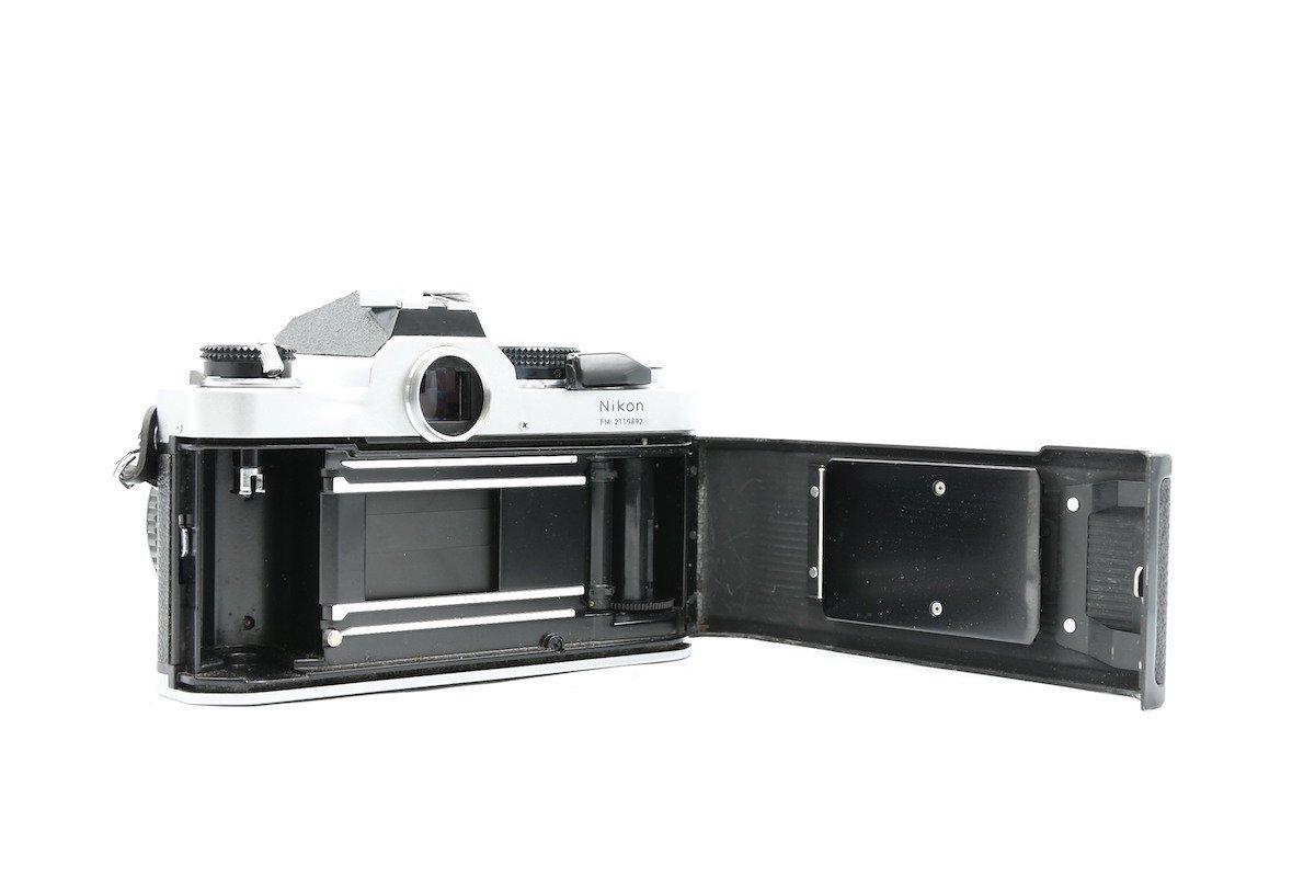 ◆ Nikon ニコン FM + AI NIKKOR 50mm F1.4 MF一眼レフ フィルムカメラ 標準単焦点レンズ 交換レンズ_画像3